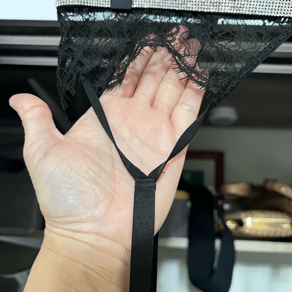 Victoria’s Secret Lace & Rhinestone Garter - Picture 6 of 9